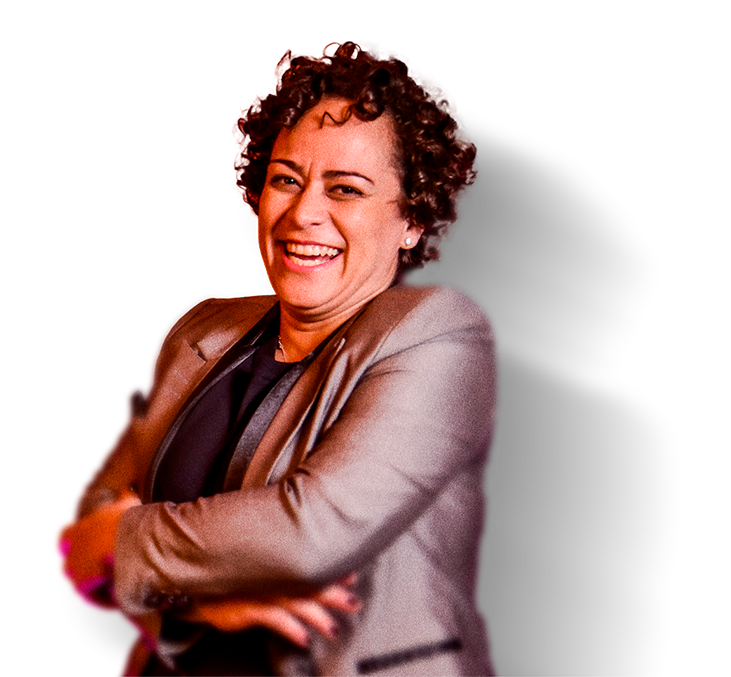 maryana-com-y-social-feliz